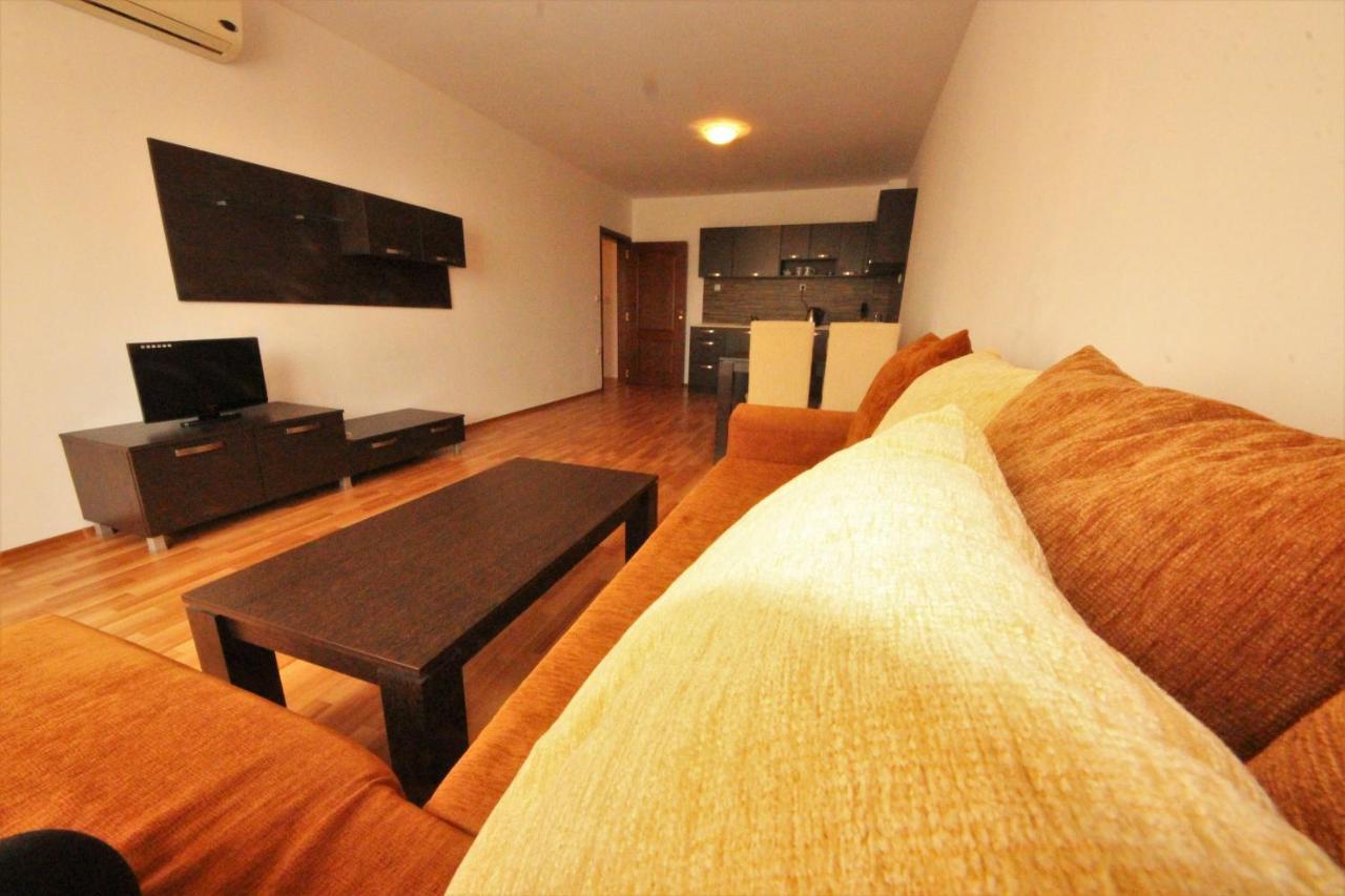 Menada Diamant Apartments Pantai Sunny Bagian luar foto